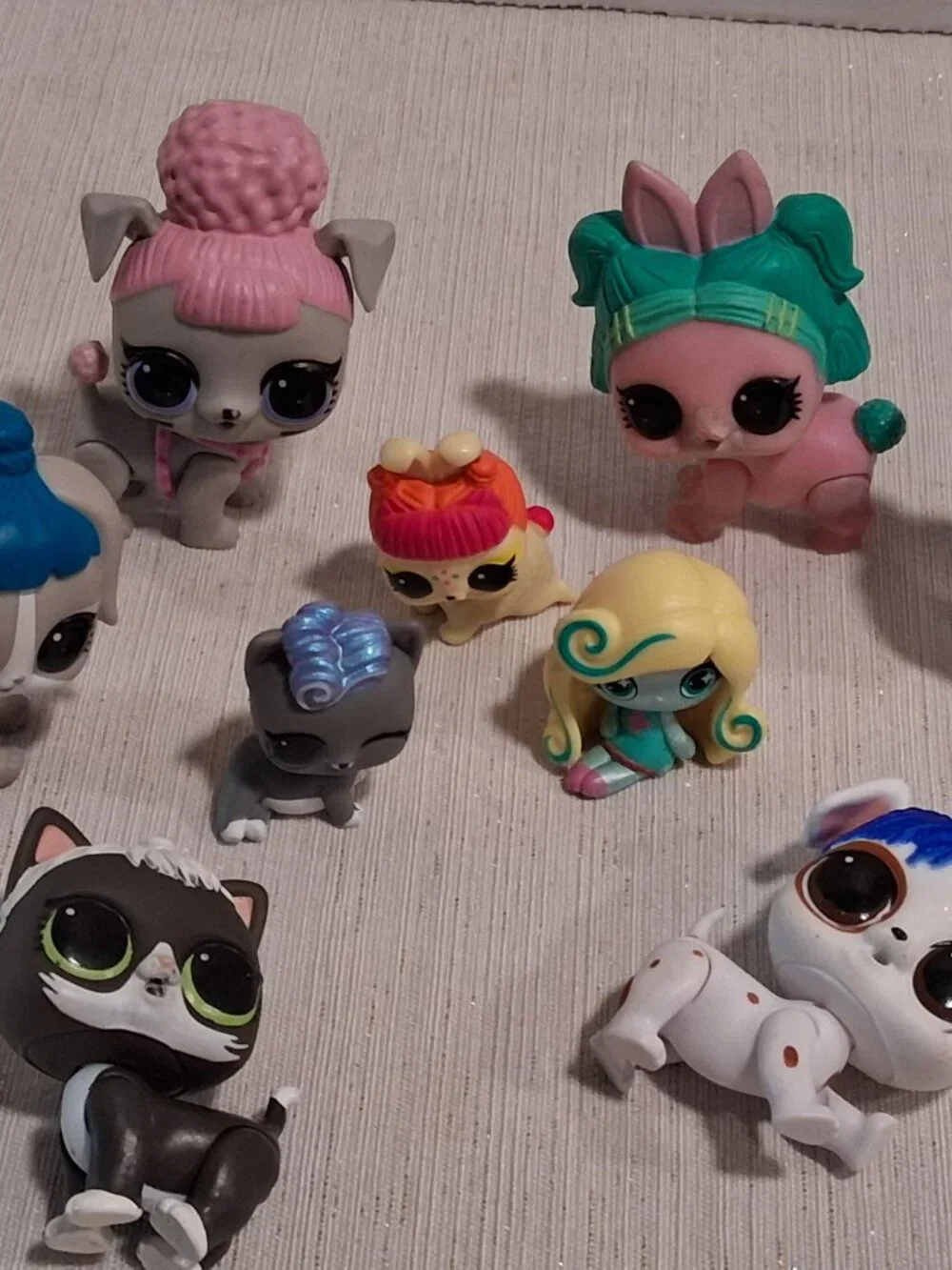 9 LOL Surprise Pets Kitty Cat Dog Bunny Rabbit colorful collectible mixed lot